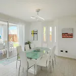 Cristianos Villa